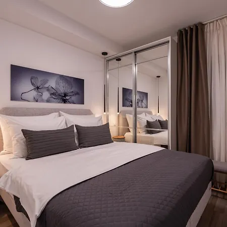 Ratac Lobrovic Apartman *